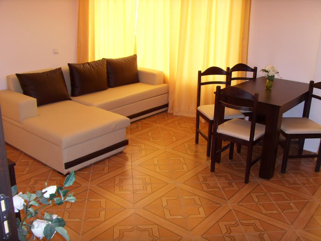 Saint Elena Apartcomplex Слънчев бряг Екстериор снимка