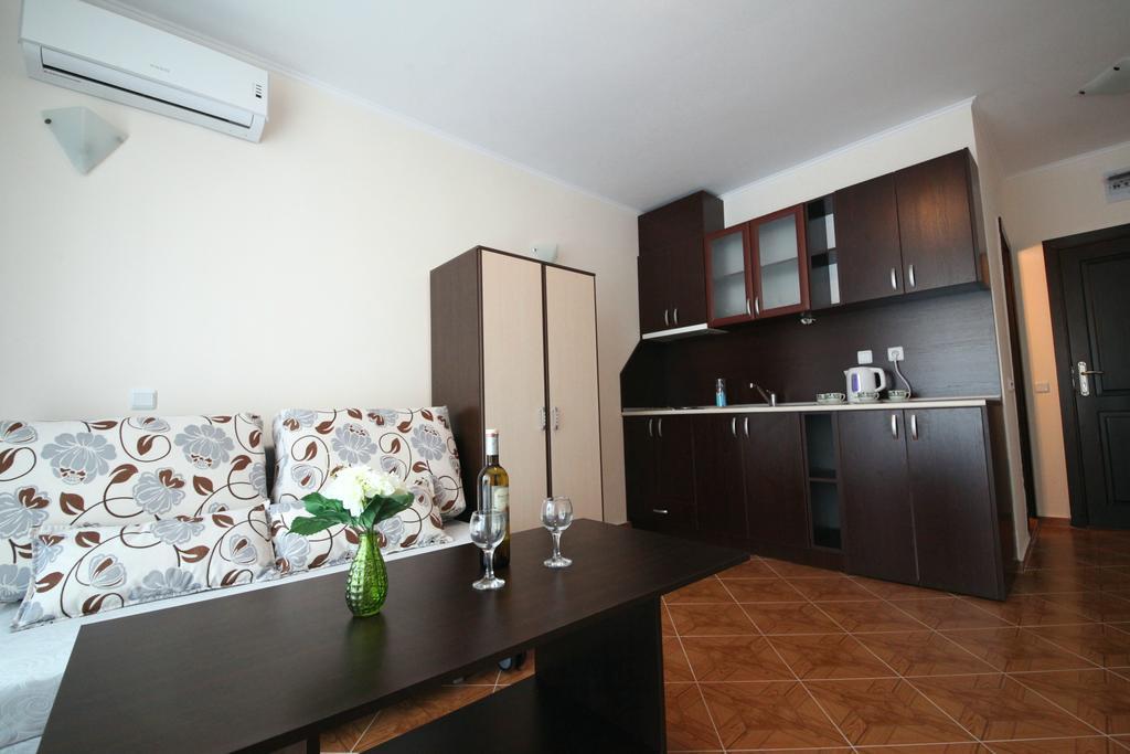 Saint Elena Apartcomplex Слънчев бряг Екстериор снимка