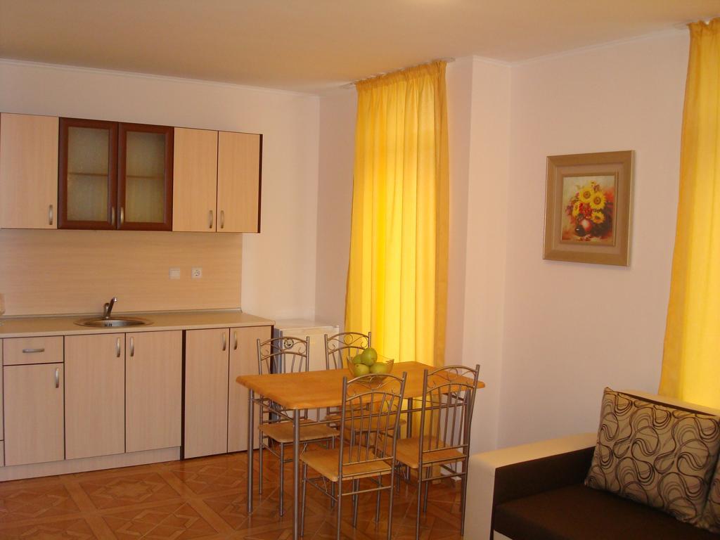 Saint Elena Apartcomplex Слънчев бряг Екстериор снимка