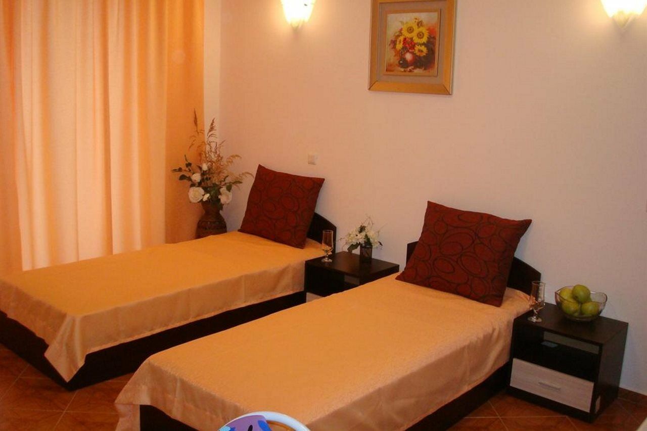 Saint Elena Apartcomplex Слънчев бряг Екстериор снимка